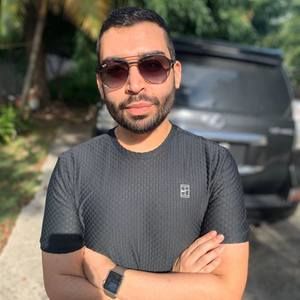 Meet your Posher, Angel omar